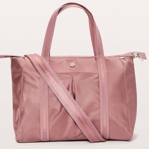 Pink lululemon tote bag